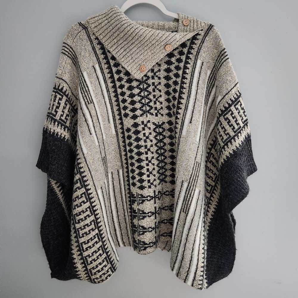 Yaira Split Button Collared Boho Aztec Tribal Sweater Poncho One Size